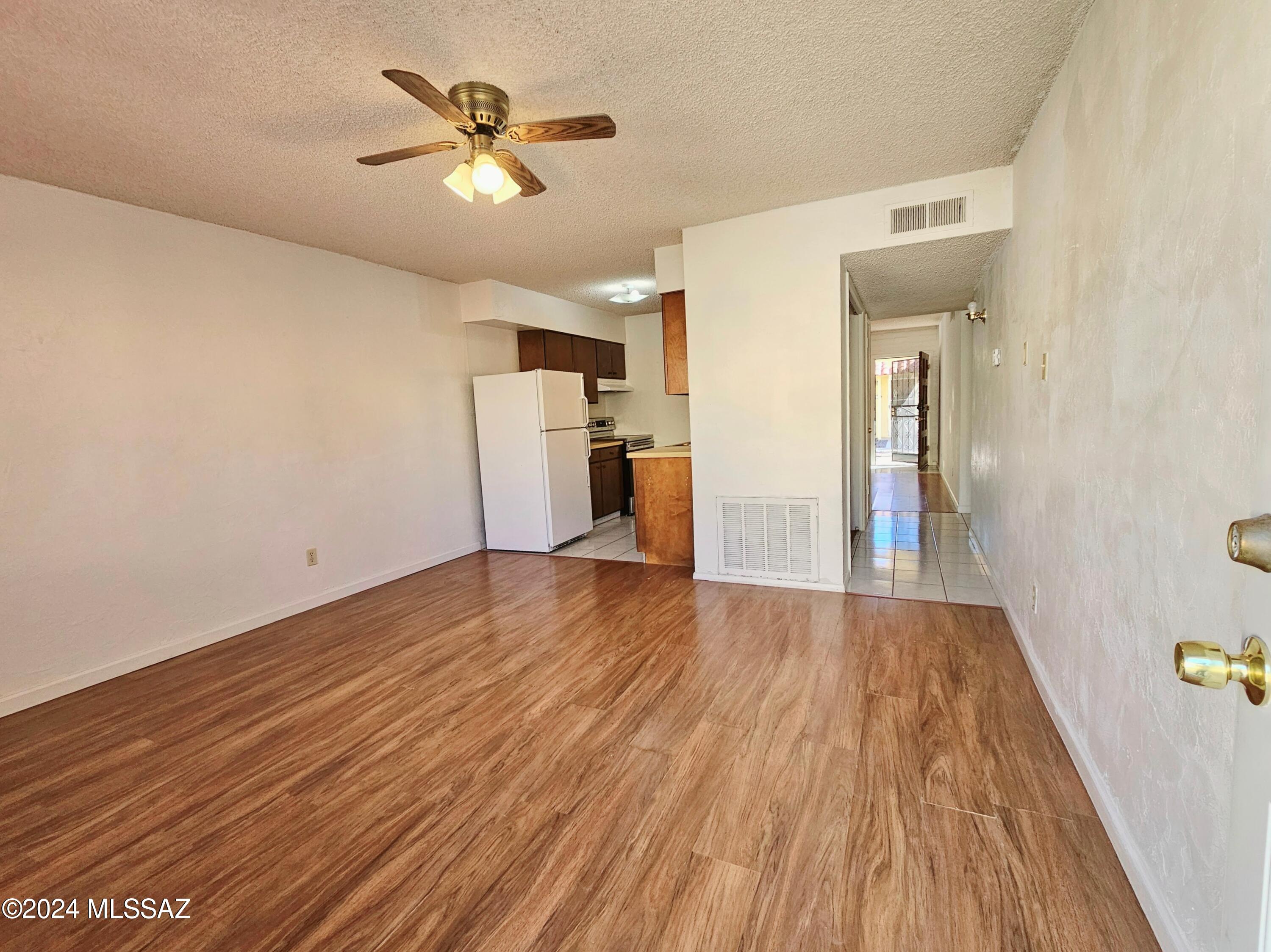 810 South Kolb Road, Unit 63 Tucson, AZ 85710 - Photo 9 of 37 Gallery Image 9