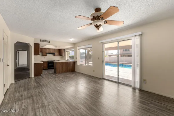 $449,000 | 925 West Mendoza Avenue, Mesa, AZ 85210
