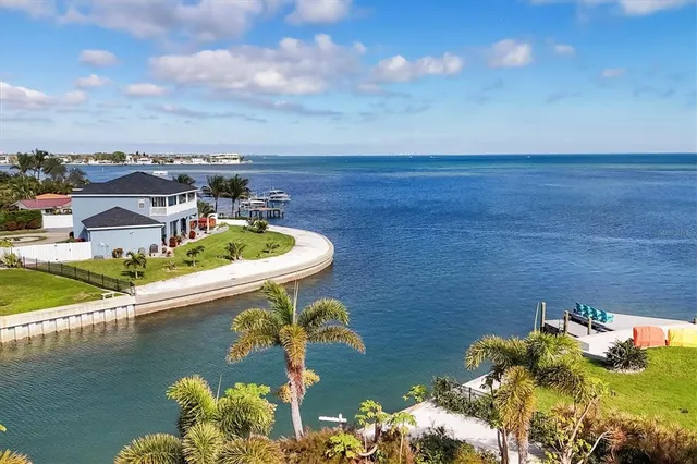 $7,800 | 3601 Coquina Key Drive Southeast, St. Petersburg, FL 33705