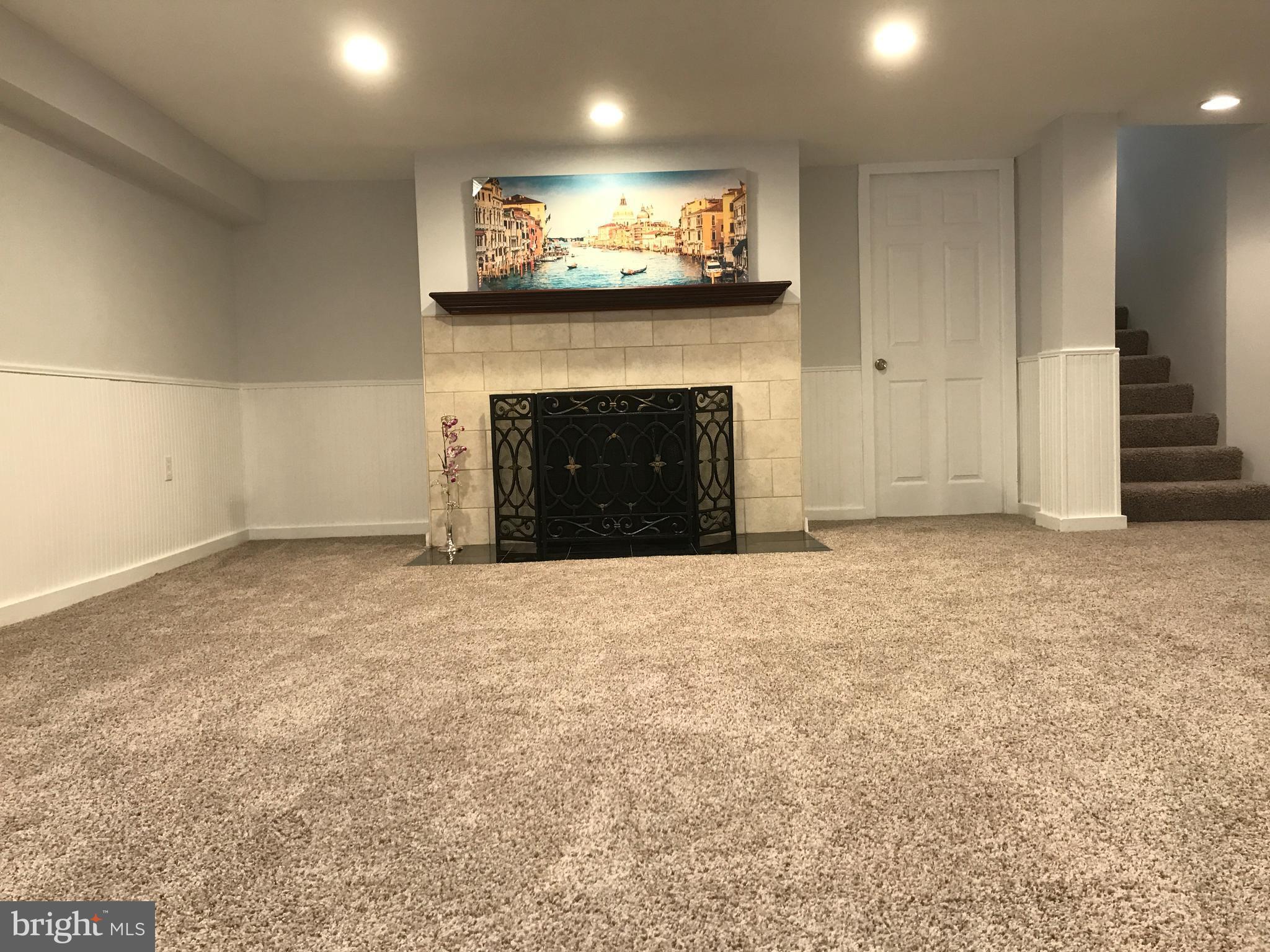 5978 Grove Hill Road Frederick, MD 21703 - Photo 21 of 30 Family Room