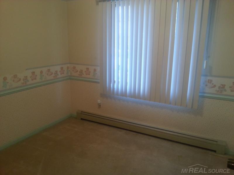 7191 Lester Street Lexington, MI 48450 - Photo 9 of 19 31317826-8.JPG