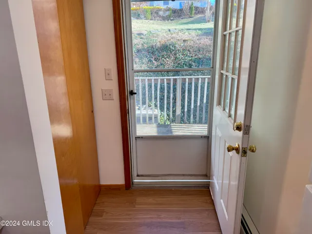 $2,650 | 137 South Water Street, Unit 1B, Greenwich, CT 06830