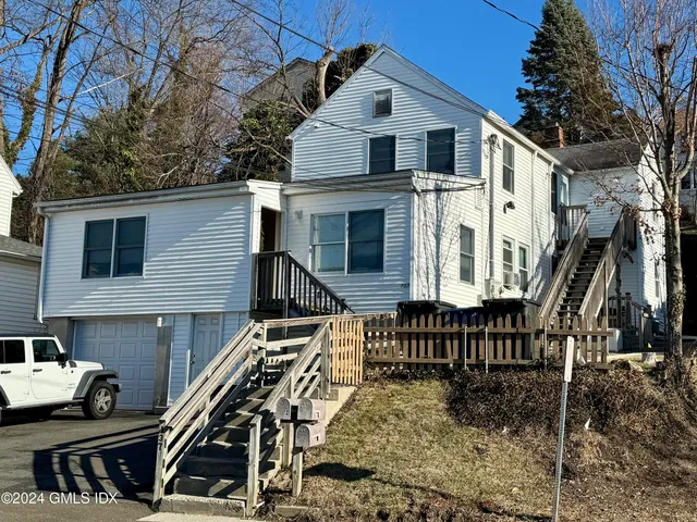 $2,650 | 137 South Water Street, Unit 1B, Greenwich, CT 06830