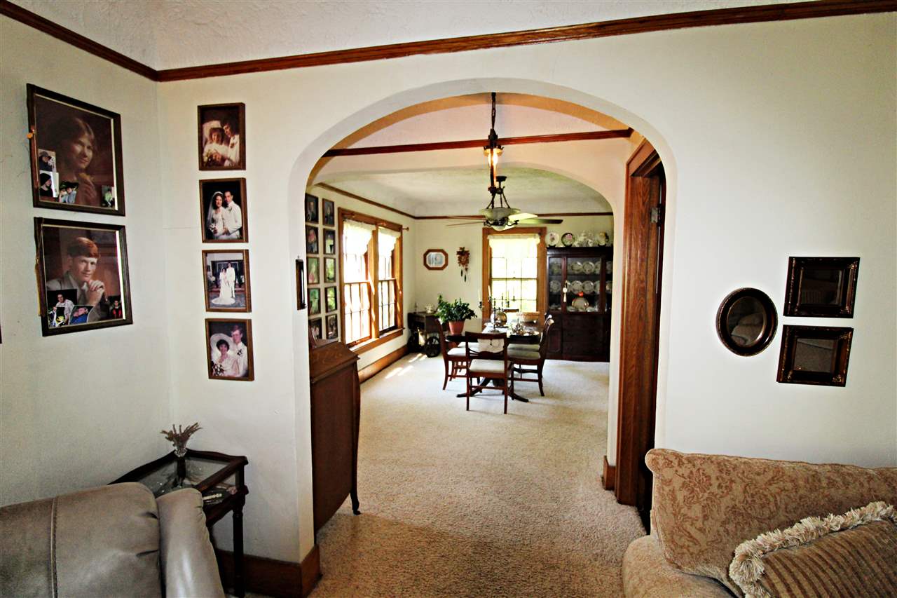 8236 Corunna Road Flint, MI 48532 - Photo 10 of 33