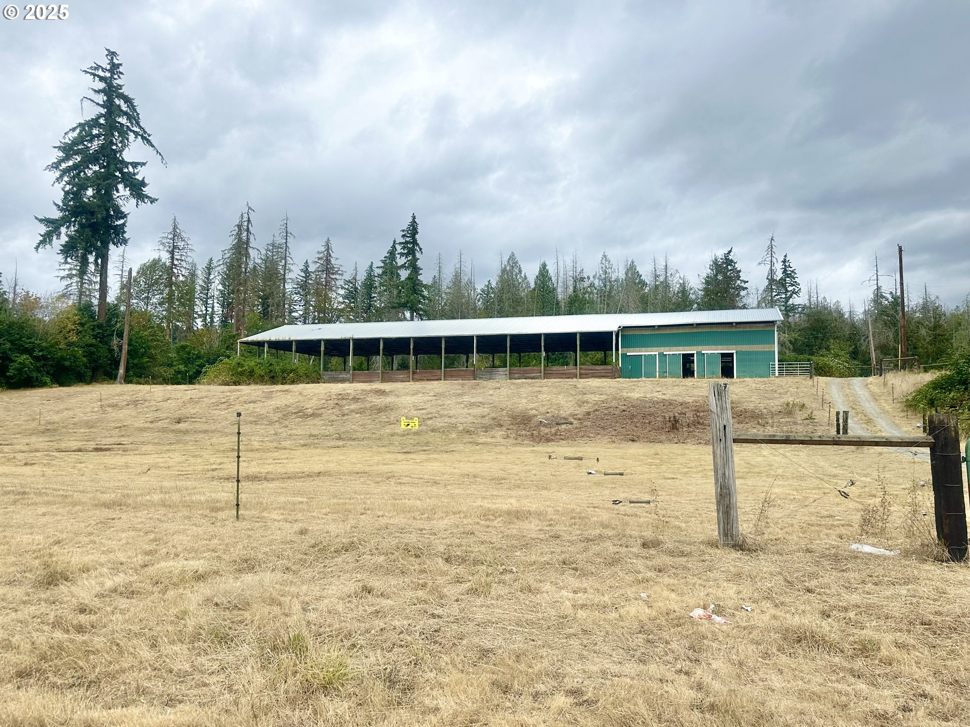 19400 South Frank Road Colton, OR 97017 - Photo 3 of 44 Gallery Image 3