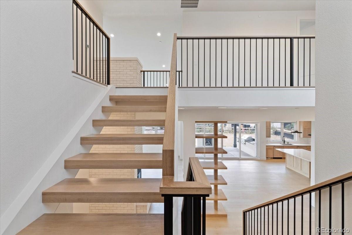 14474 Anvil Way Golden, CO 80403 - Photo 8 of 34