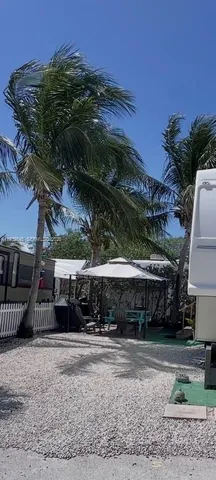 $1,800 | 325 Calusa Street, Unit 5, Key Largo, FL 33037