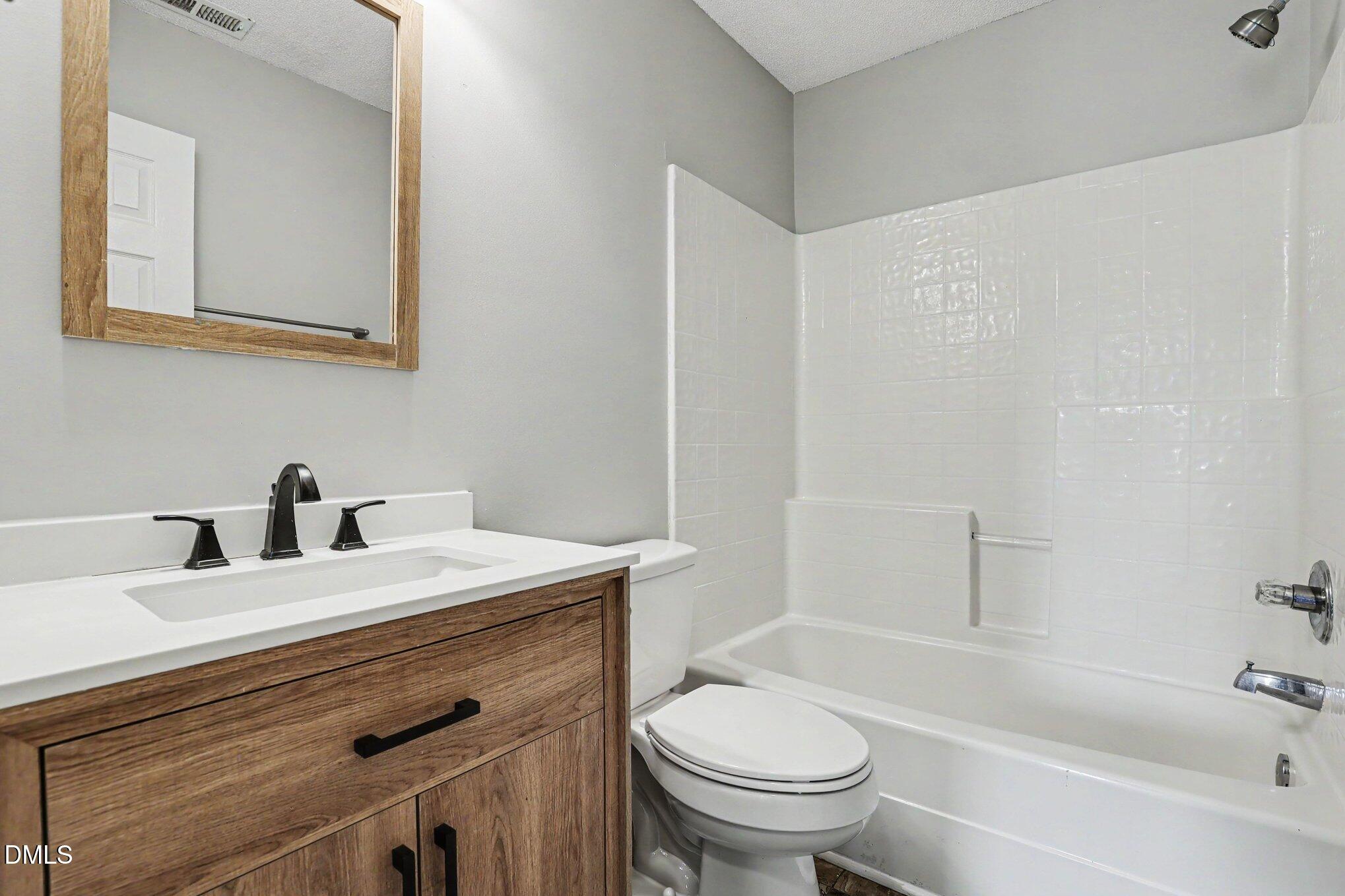 6101 Saybrooke Drive Raleigh, NC 27604 - Photo 13 of 16 013_file_8129