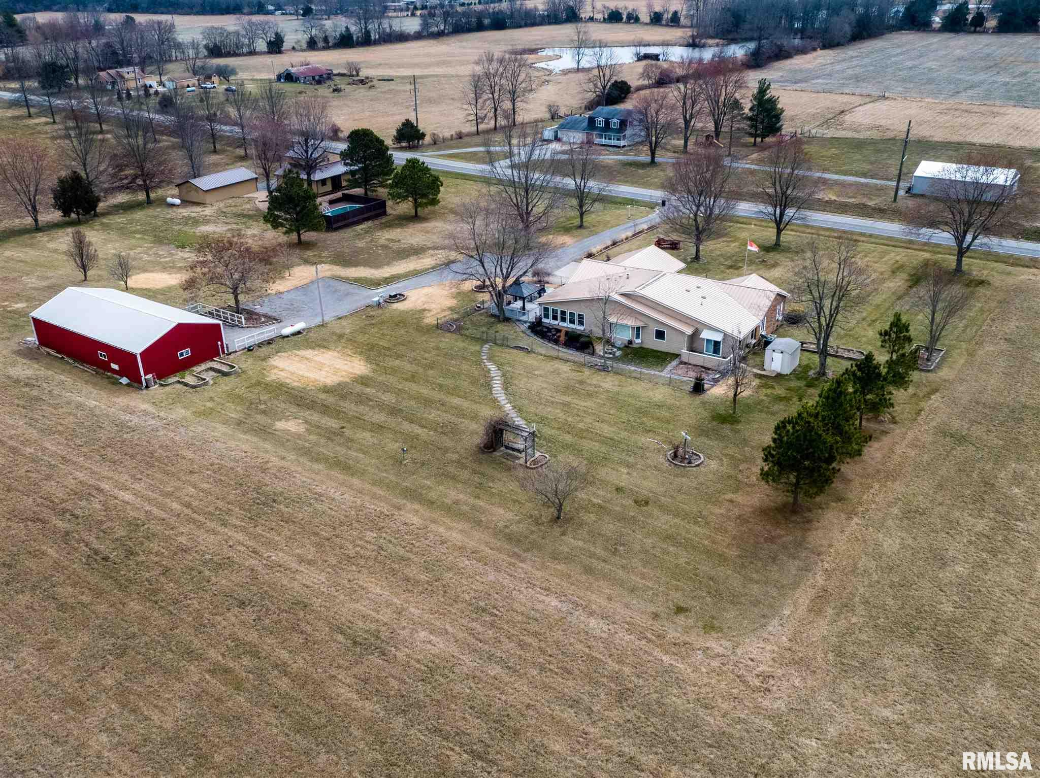 9766 Grassy Road Marion, IL 62959 - Photo 20 of 38