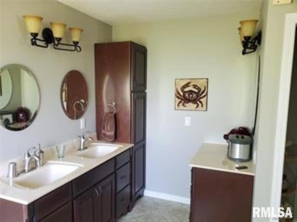 9766 Grassy Road Marion, IL 62959 - Photo 9 of 38