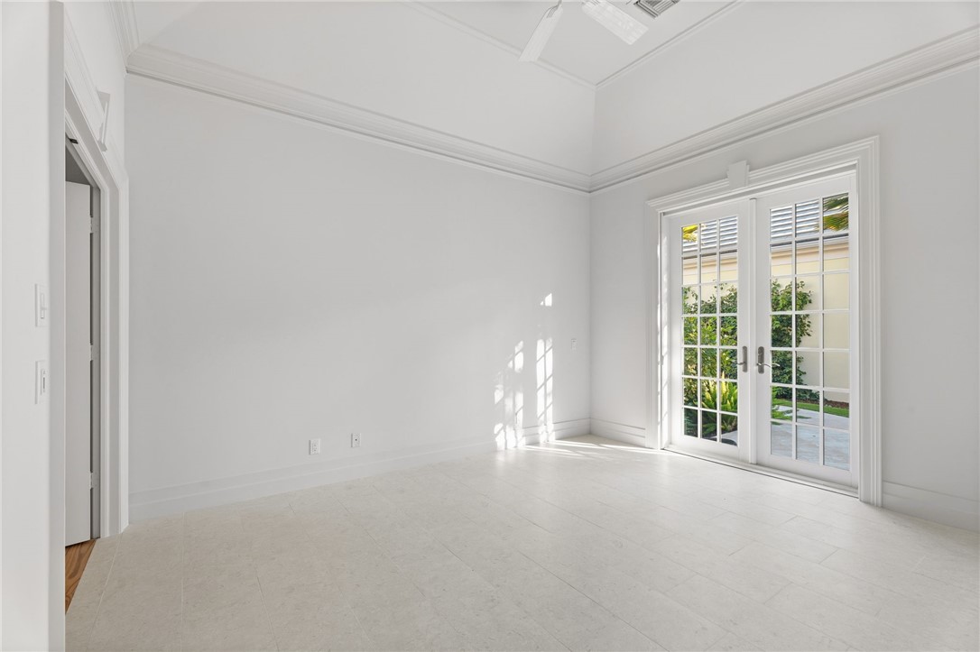 201 Sundial Court Vero Beach, FL 32963 - Photo 17 of 35