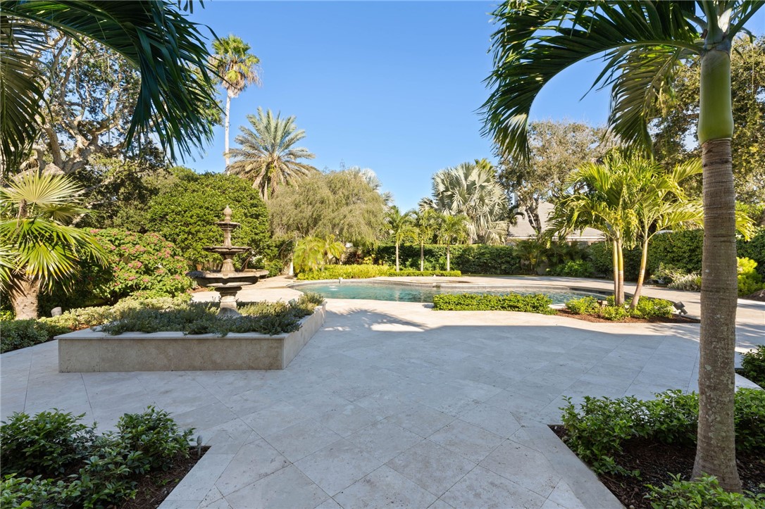 201 Sundial Court Vero Beach, FL 32963 - Photo 27 of 35