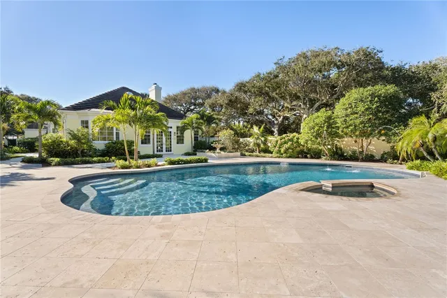 $6,595,000 | 201 Sundial Court, Vero Beach, FL 32963