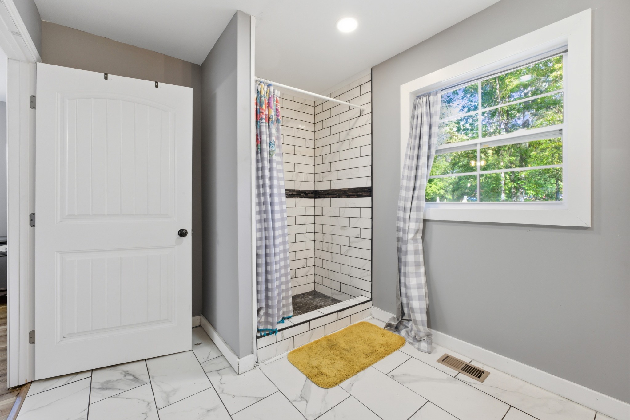 240 Myers Road Winchester, TN 37398 - Photo 20 of 38 a view of an empty room