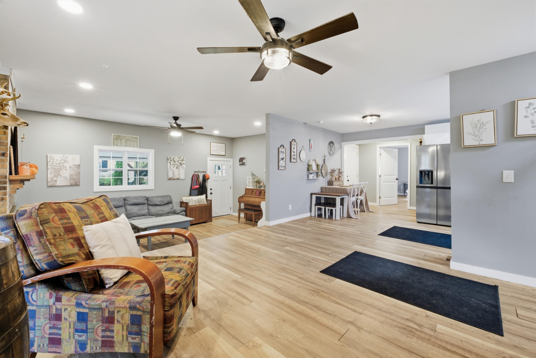240 Myers Road Winchester, TN 37398 - Photo 9 of 38 a living room with furniture and kitchen view