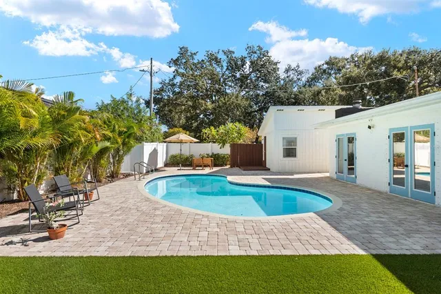 $734,000 | 4109 West Bay Ct Avenue, Tampa, FL 33611