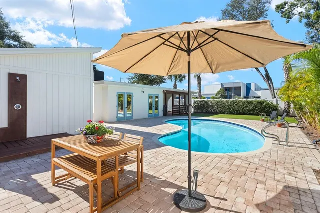 $734,000 | 4109 West Bay Ct Avenue, Tampa, FL 33611