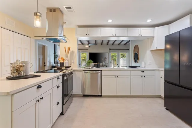 $734,000 | 4109 West Bay Ct Avenue, Tampa, FL 33611