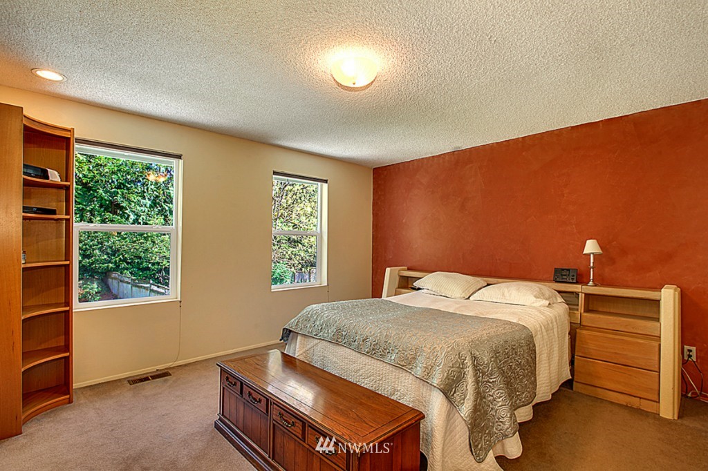 15632 203rd Avenue Southeast Renton, WA 98059 - Photo 9 of 19 Gallery Image 9
