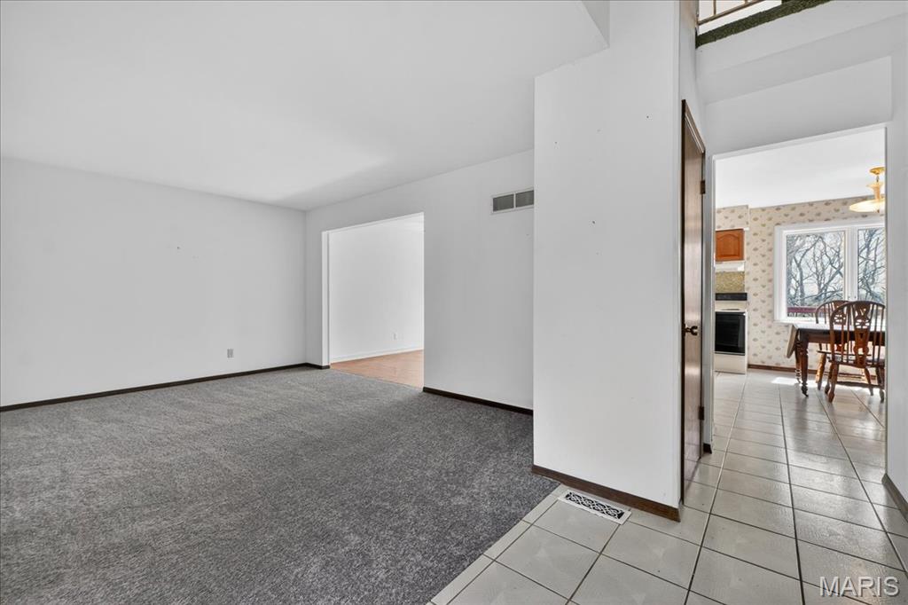 1692 Carman Road Manchester, MO 63021 - Photo 3 of 36