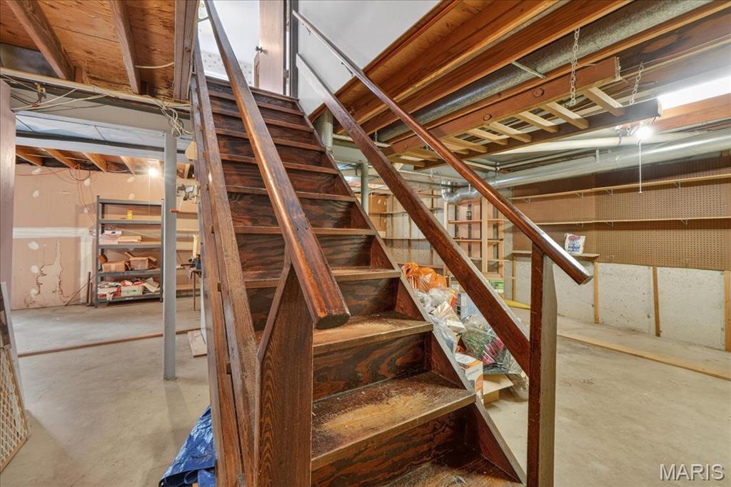 1692 Carman Road Manchester, MO 63021 - Photo 32 of 36