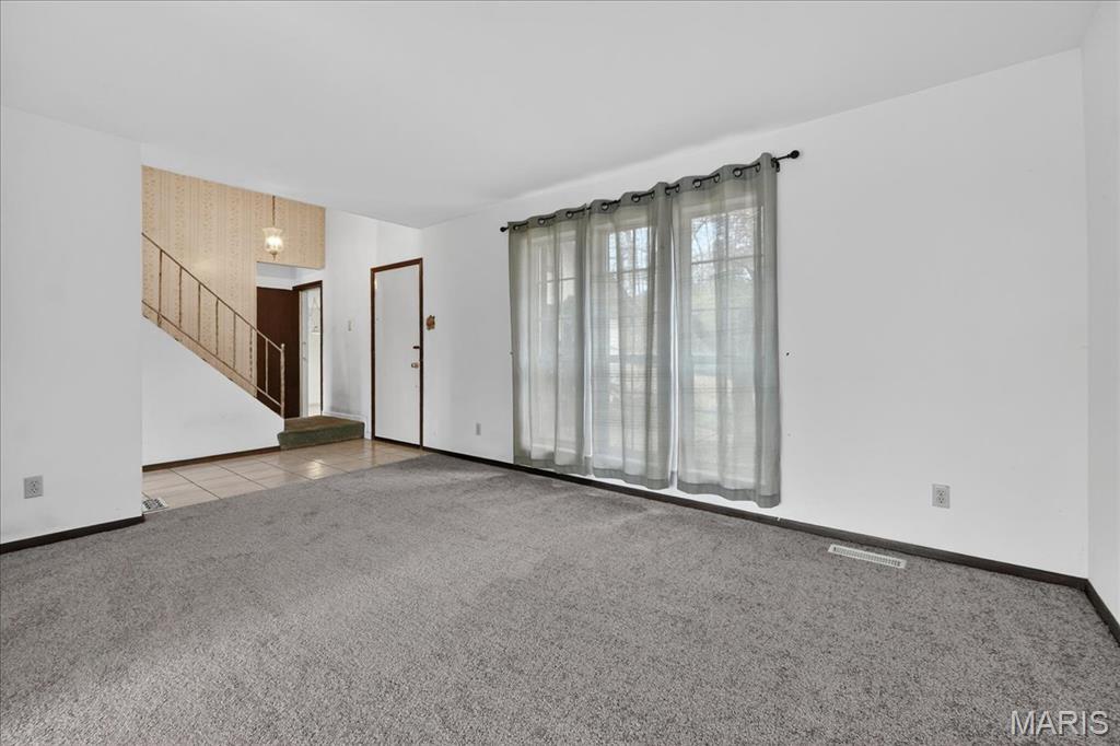 1692 Carman Road Manchester, MO 63021 - Photo 4 of 36