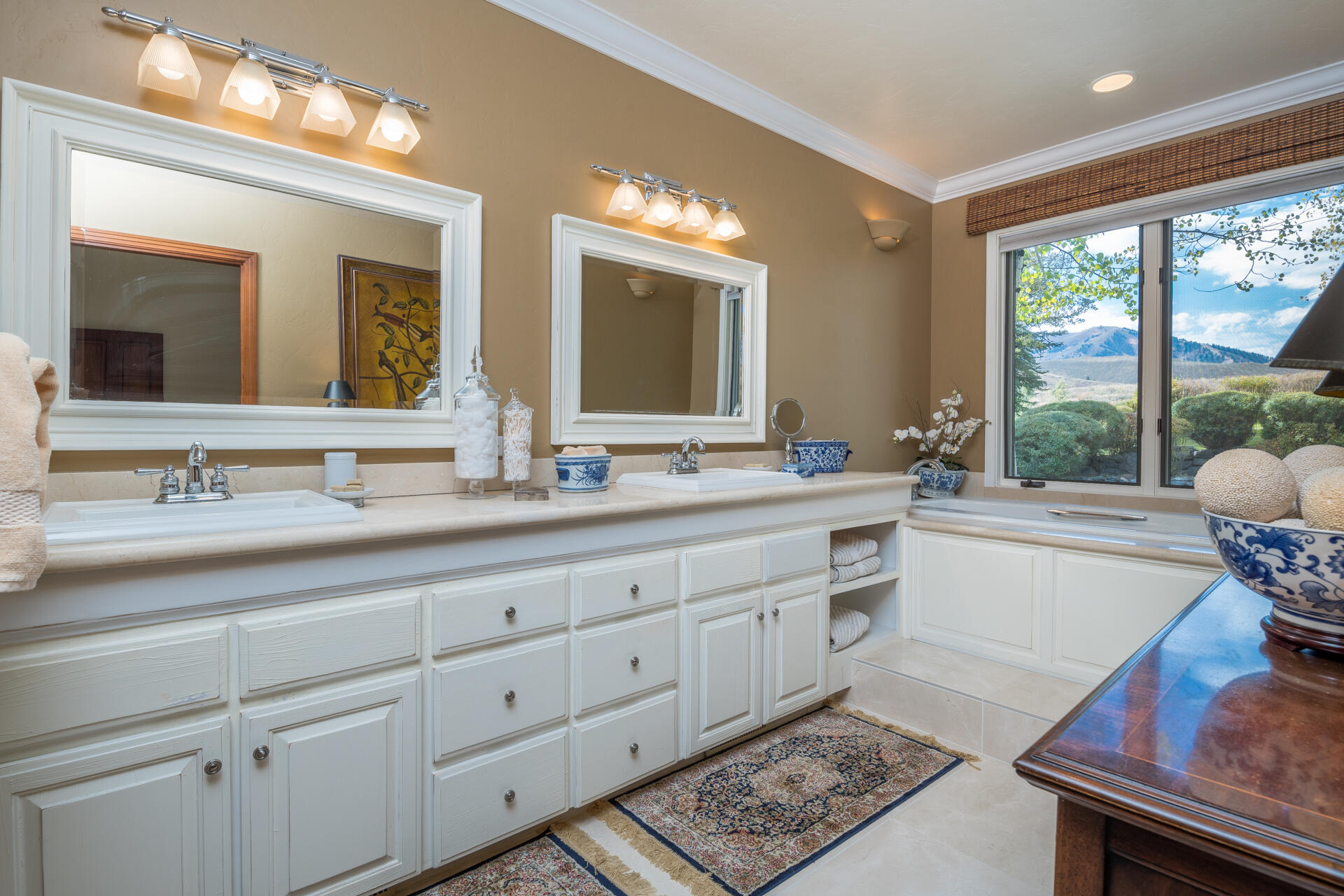 113 Camas Loop West Sun Valley, ID 83353 - Photo 16 of 28 Primary Bathroom