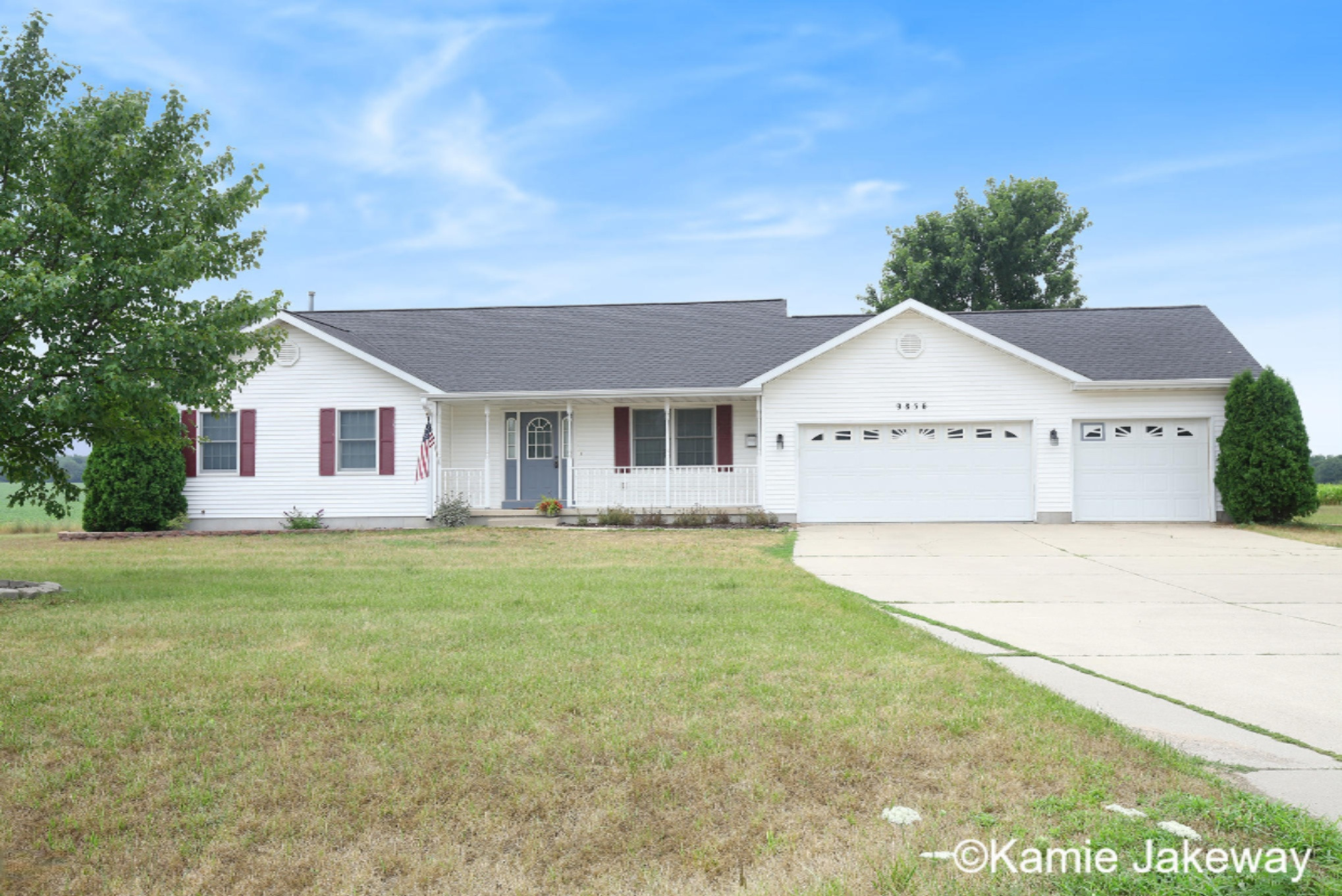 9856 Belding Road Belding, MI 48809 - Photo 1 of 35 IMG_8708