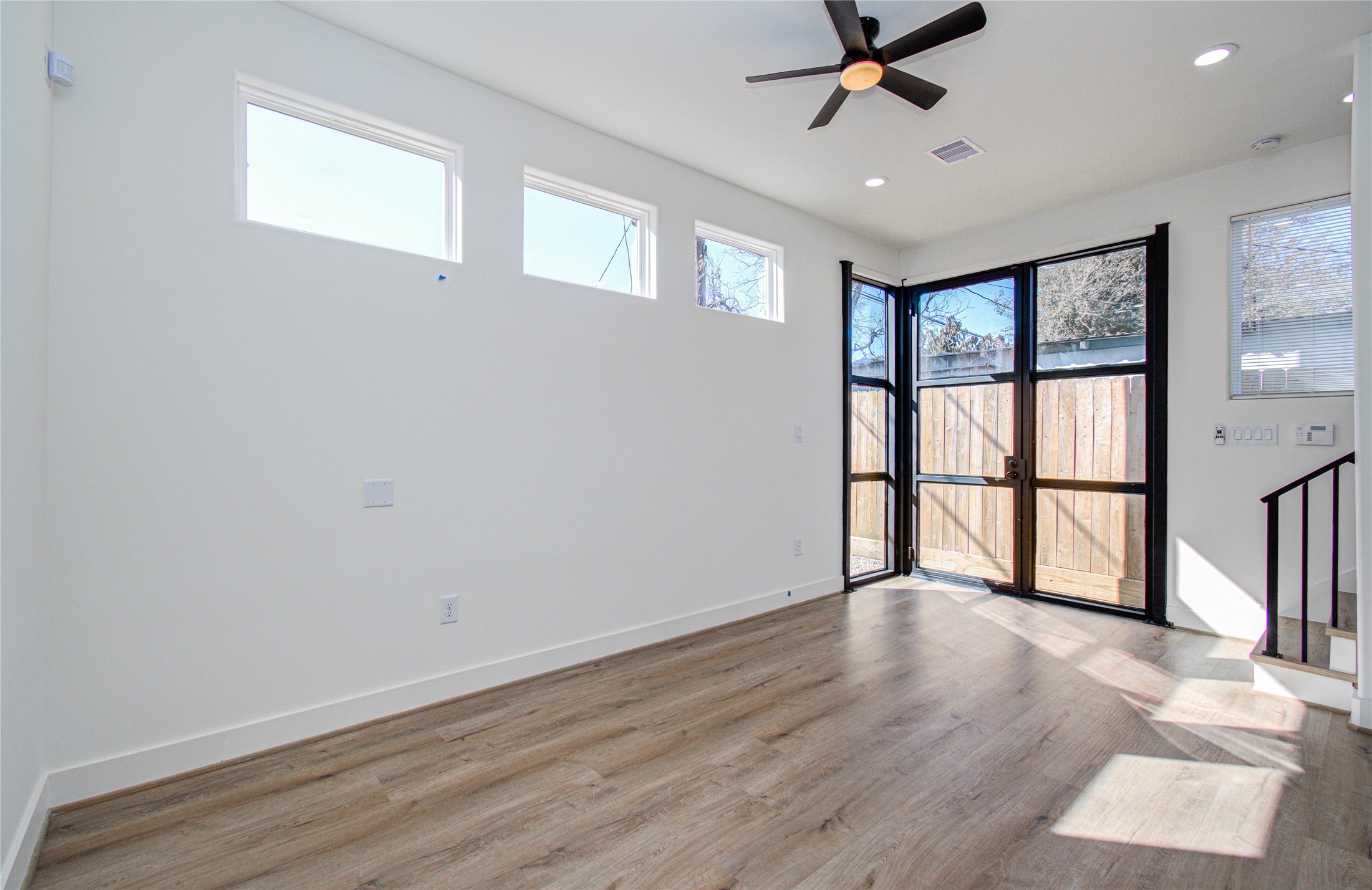 4605 Edison Street, Unit D Houston, TX 77009 - Photo 7 of 23
