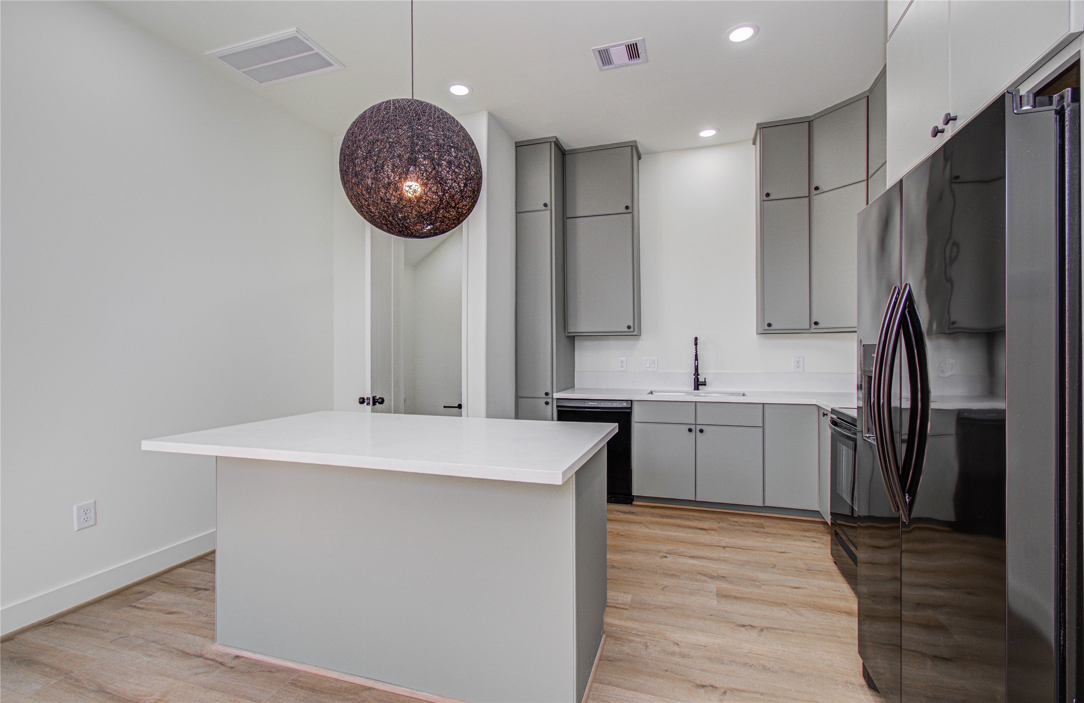 4605 Edison Street, Unit D Houston, TX 77009 - Photo 8 of 23