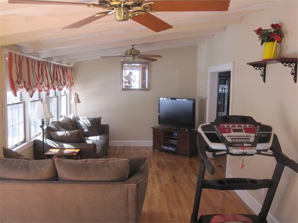 23 Lillian Road Malden, MA 02148 - Photo 9 of 20 Gallery Image 9