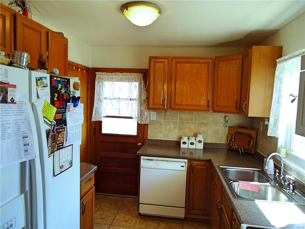 4728 Weber Road St. Louis, MO 63123 - Photo 6 of 18 Gallery Image 6