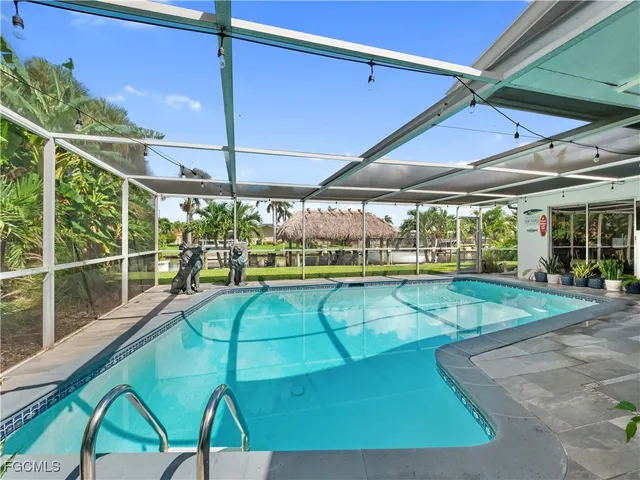 $819,000 | 419 Pinecrest Court, Cape Coral, FL 33904