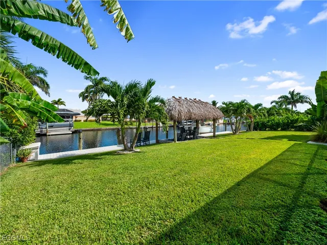 $819,000 | 419 Pinecrest Court, Cape Coral, FL 33904