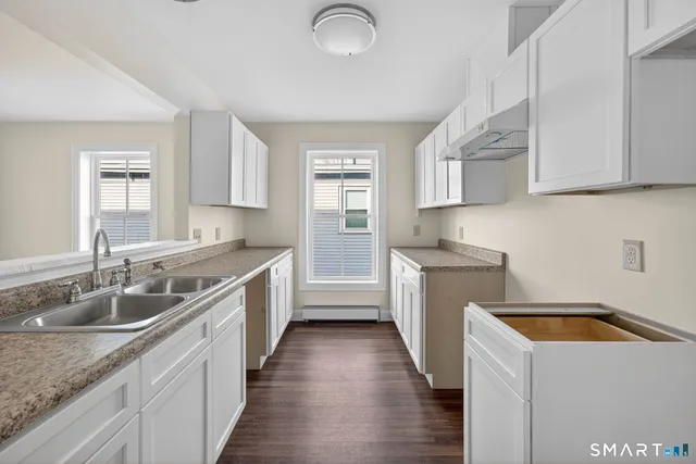 $399,999 | 578 Zion Street, Hartford, CT 06106