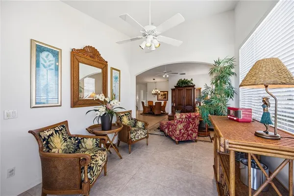 $320,000 | 115 Woodbridge Drive, Unit 201, Venice, FL 34293