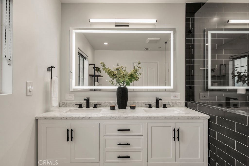 626 Crane Boulevard Los Angeles, CA 90065 - Photo 28 of 54