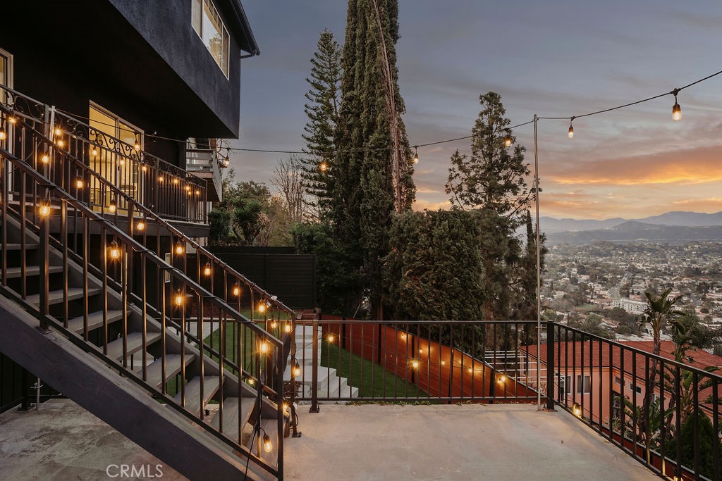 626 Crane Boulevard Los Angeles, CA 90065 - Photo 43 of 54