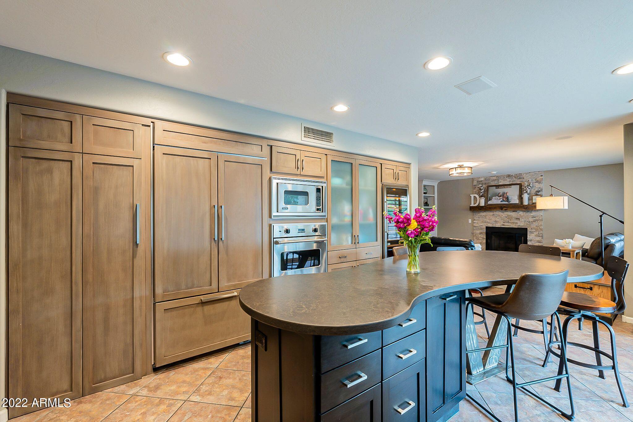 3425 East Clark Road Phoenix, AZ 85050 - Photo 7 of 59 Kitchen