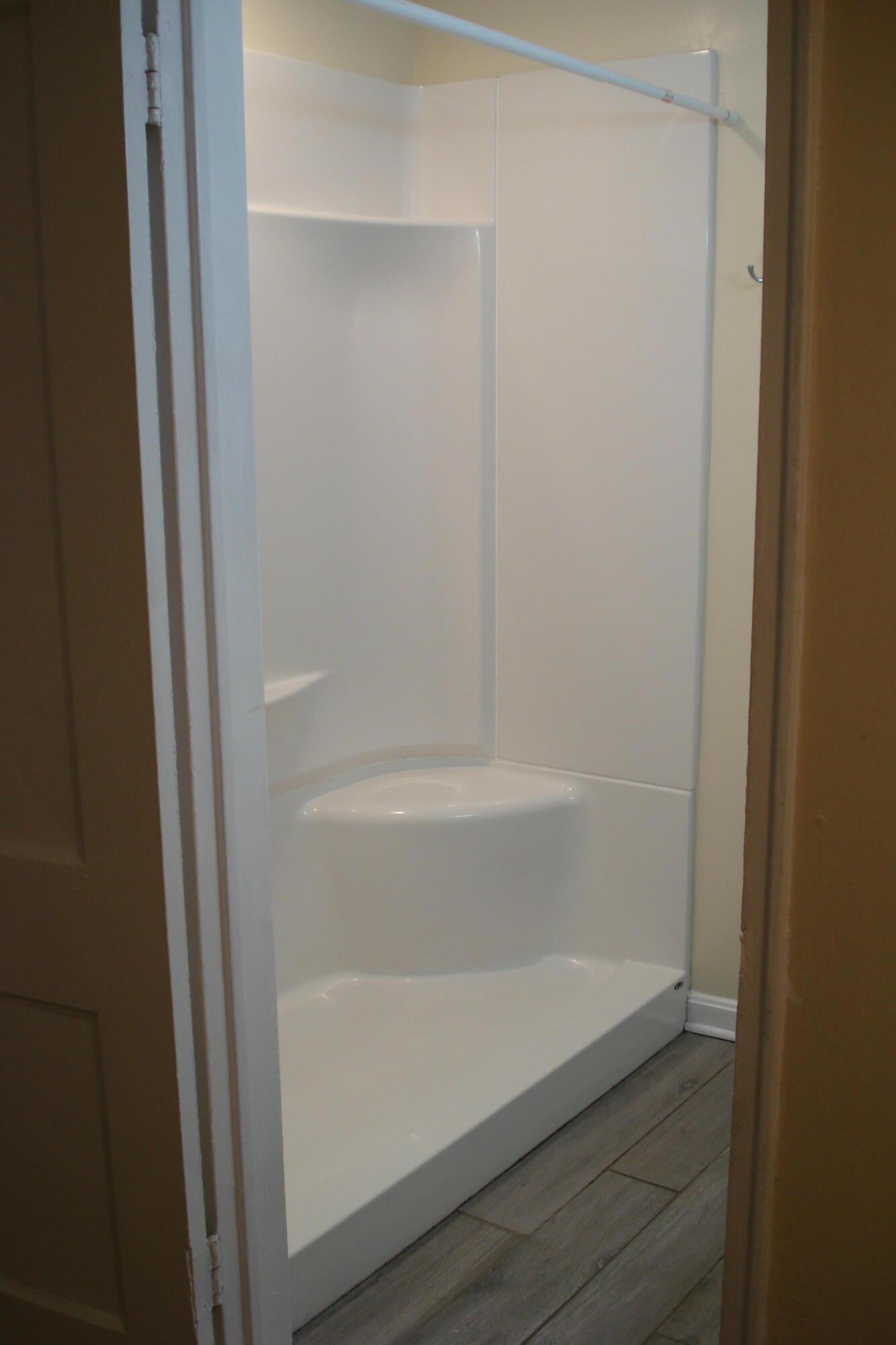 2425 Longview Avenue Southwest, Unit 18 Roanoke, VA 24014 - Photo 12 of 17 DSC02296