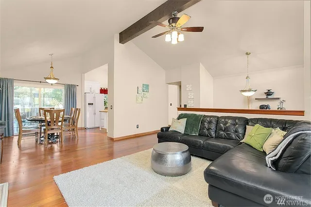 $3,995 | 8901 Northeast 144th Street, Kirkland, WA 98034