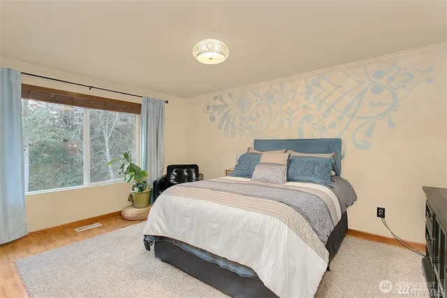 $3,995 | 8901 Northeast 144th Street, Kirkland, WA 98034