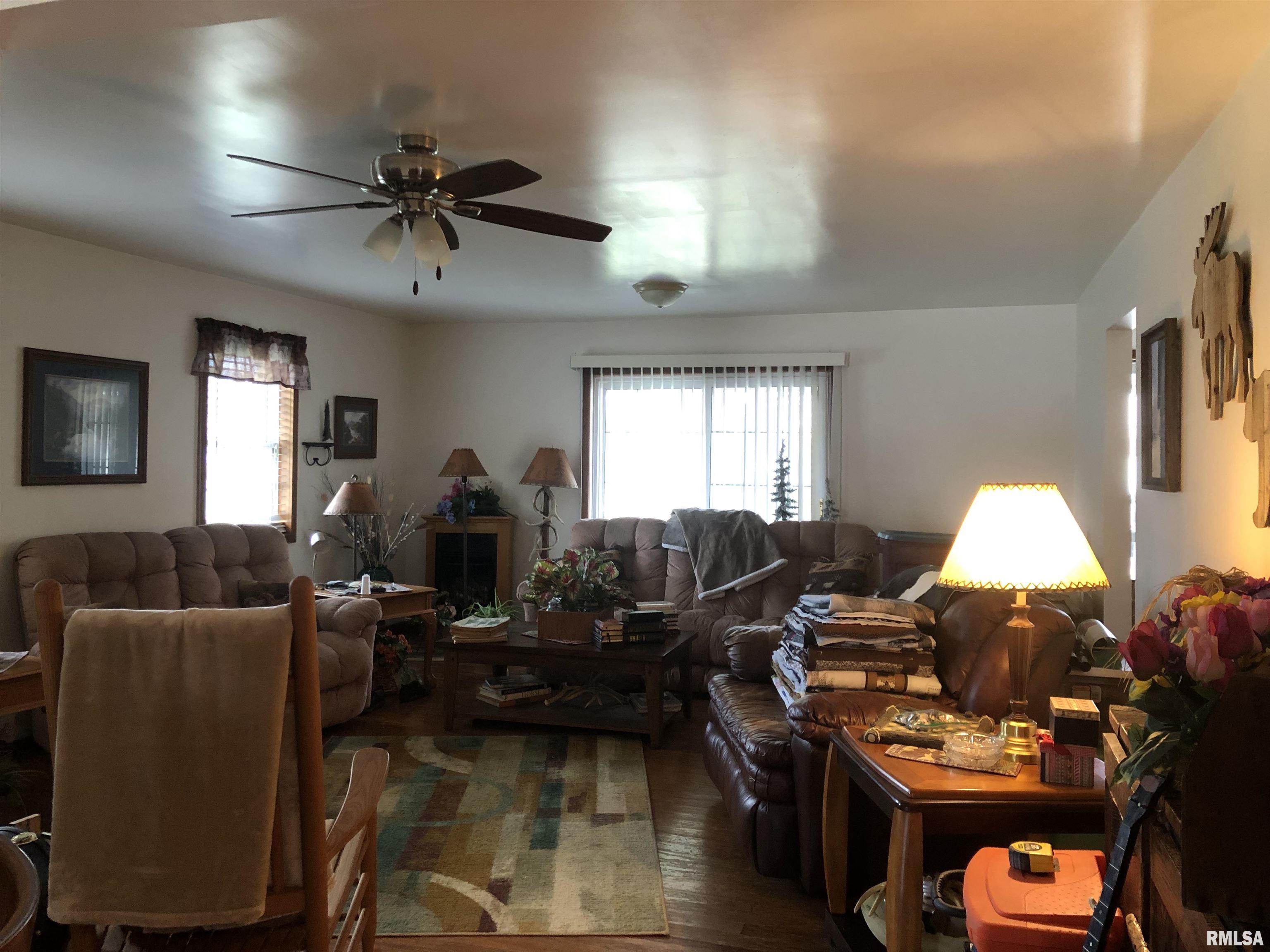 1207 East Reeves Street Marion, IL 62959 - Photo 4 of 19 Gallery Image 4