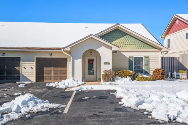 $250,000 | 30 Rosette Lane, Unit 104, Fishersville, VA 22939