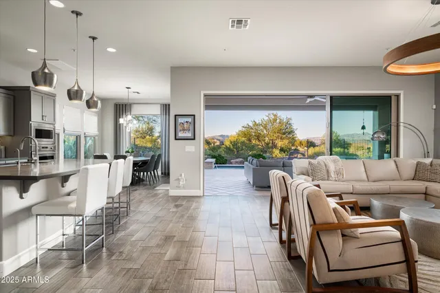 $1,290,000 | 17994 East Vista Desierto, Rio Verde, AZ 85263