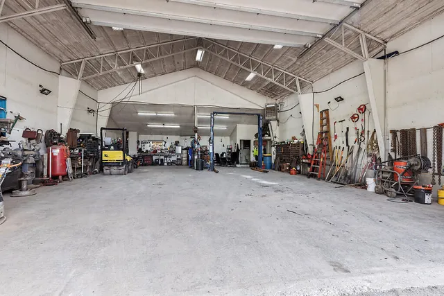 $1,299,000 | 113-121 High Street, Oakland, ME 04963