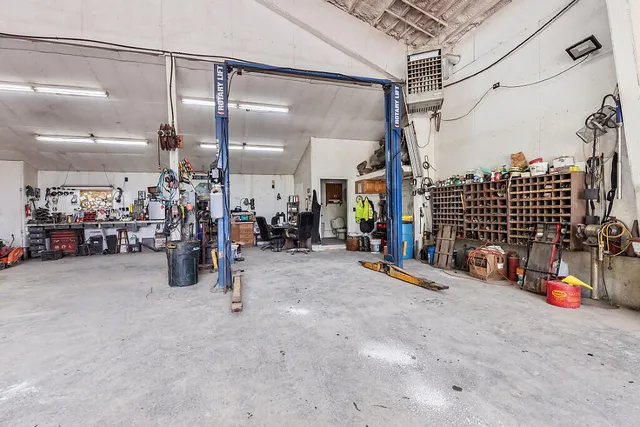 $1,299,000 | 113-121 High Street, Oakland, ME 04963