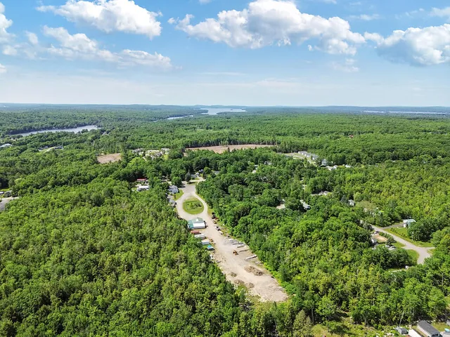 $1,299,000 | 113-121 High Street, Oakland, ME 04963