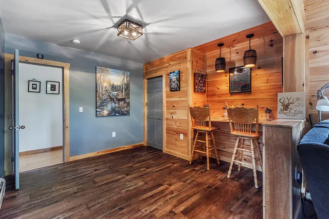 $1,299,000 | 113-121 High Street, Oakland, ME 04963