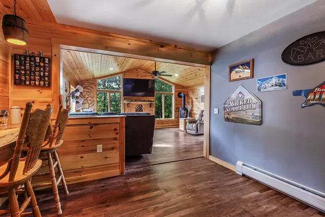 $1,299,000 | 113-121 High Street, Oakland, ME 04963